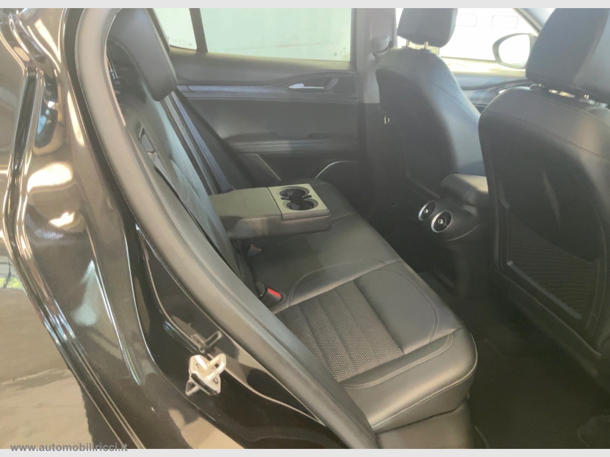 Stelvio 2.2 T.diesel 210CV AT8 Q4 Lusso - immagine 7