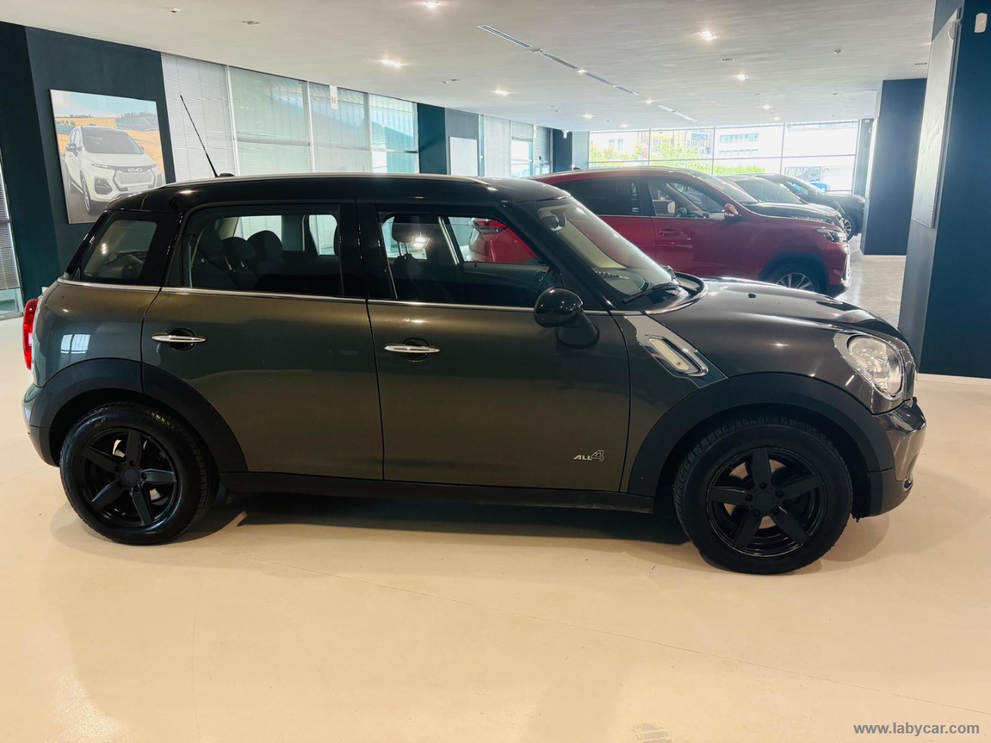 Mini Cooper D Business Countryman ALL4 - immagine 7