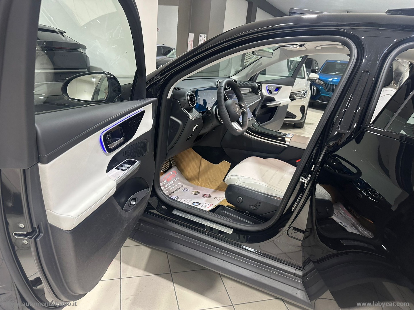 GLC 220 d 4Matic Coupé AMG Line Premium - immagine 7