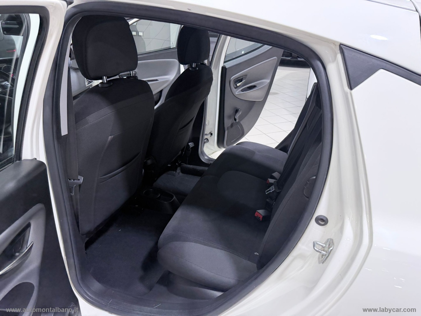 Ypsilon 1.2 69 CV 5p. GPL Ecochic Gold - immagine 7