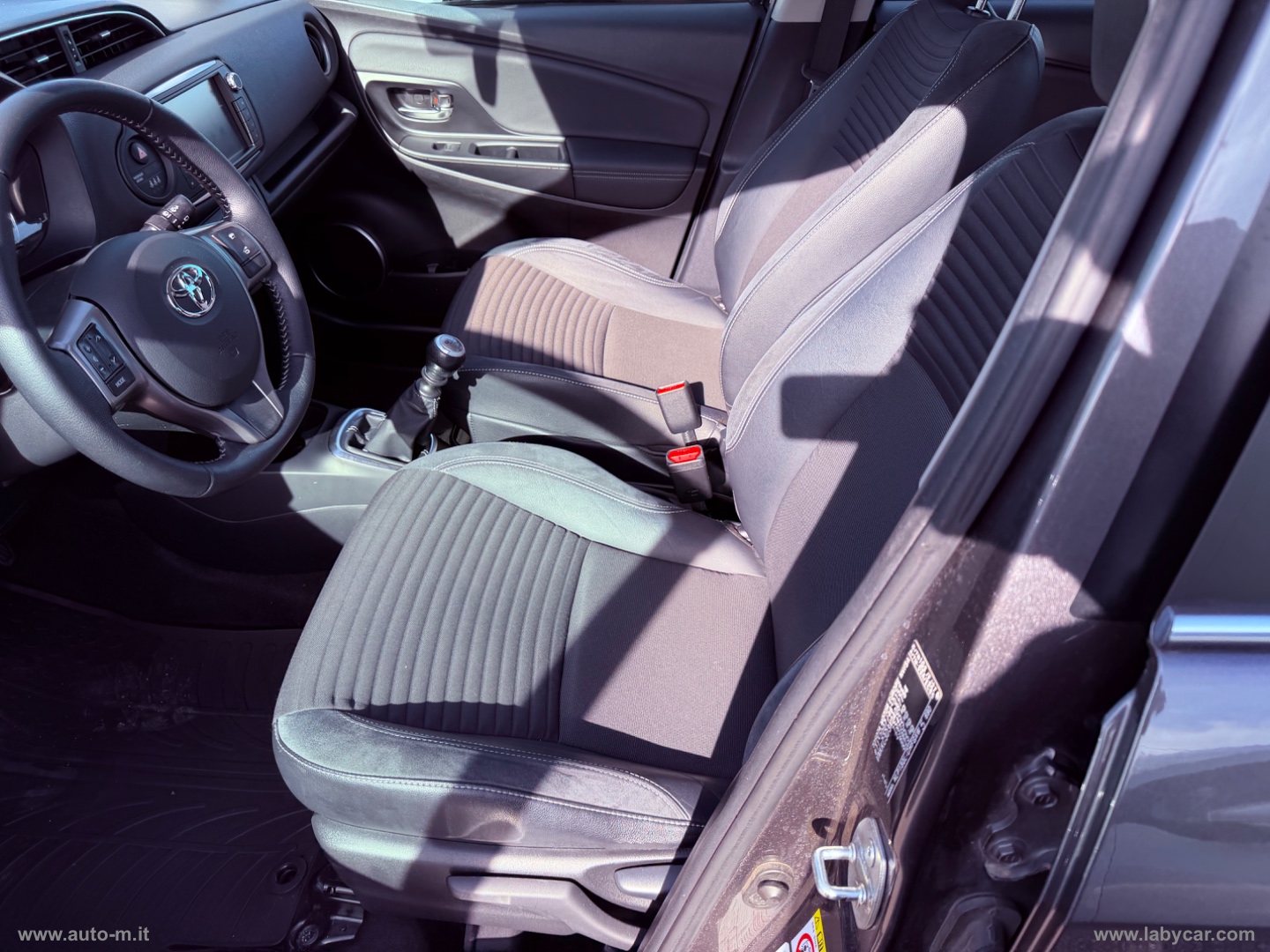Yaris 1.4 D-4D 5p. Lounge - immagine 7