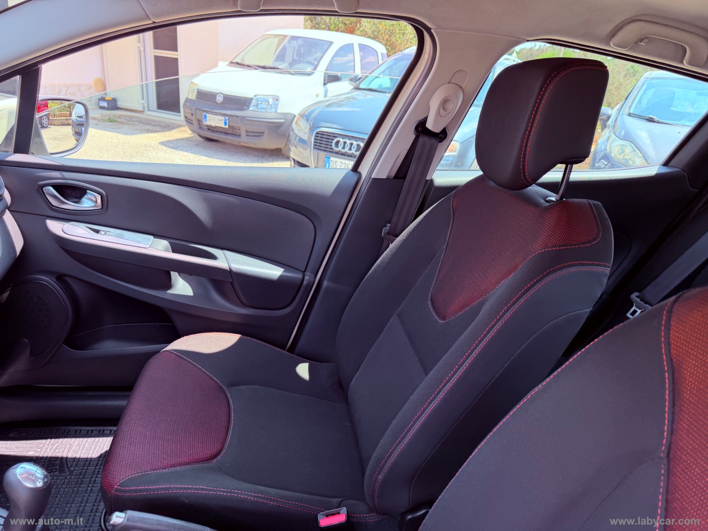 Clio 1.2 75 CV GPL 5p. Live - immagine 7