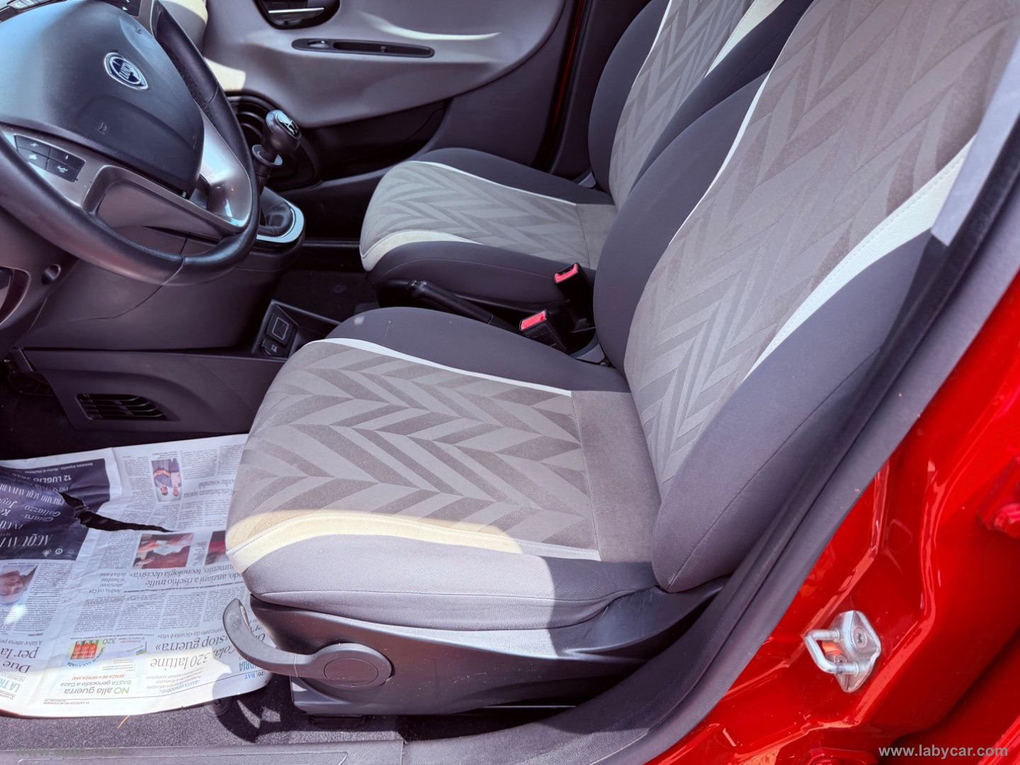 Ypsilon 1.2 69 CV 5p. GPL Ecochic Gold - immagine 7