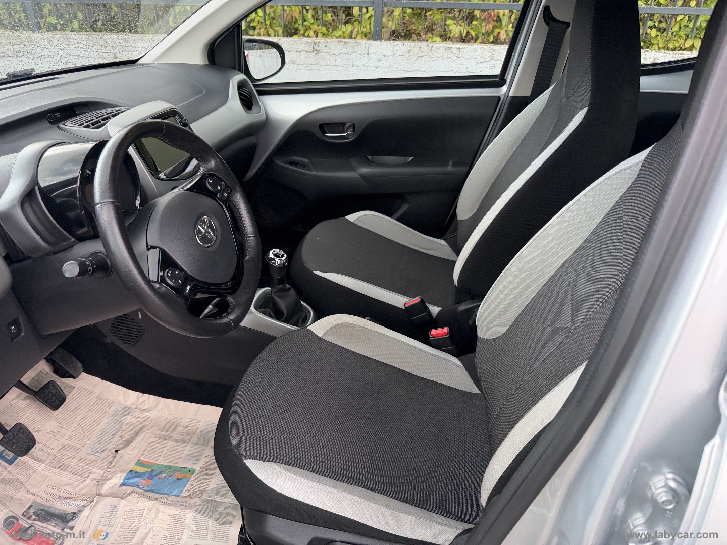 Aygo 1.0 VVT-i 69 CV 3p. x-cool TSS - immagine 7