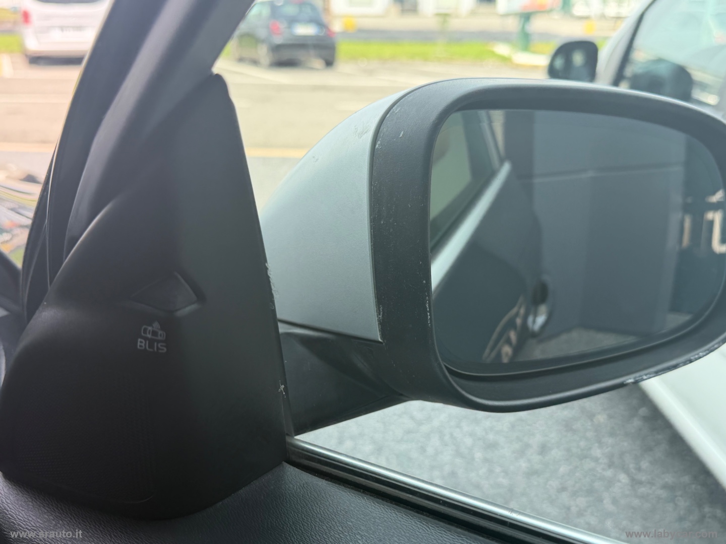 V60 D6 Twin Engine Geartronic Momentum - immagine 7