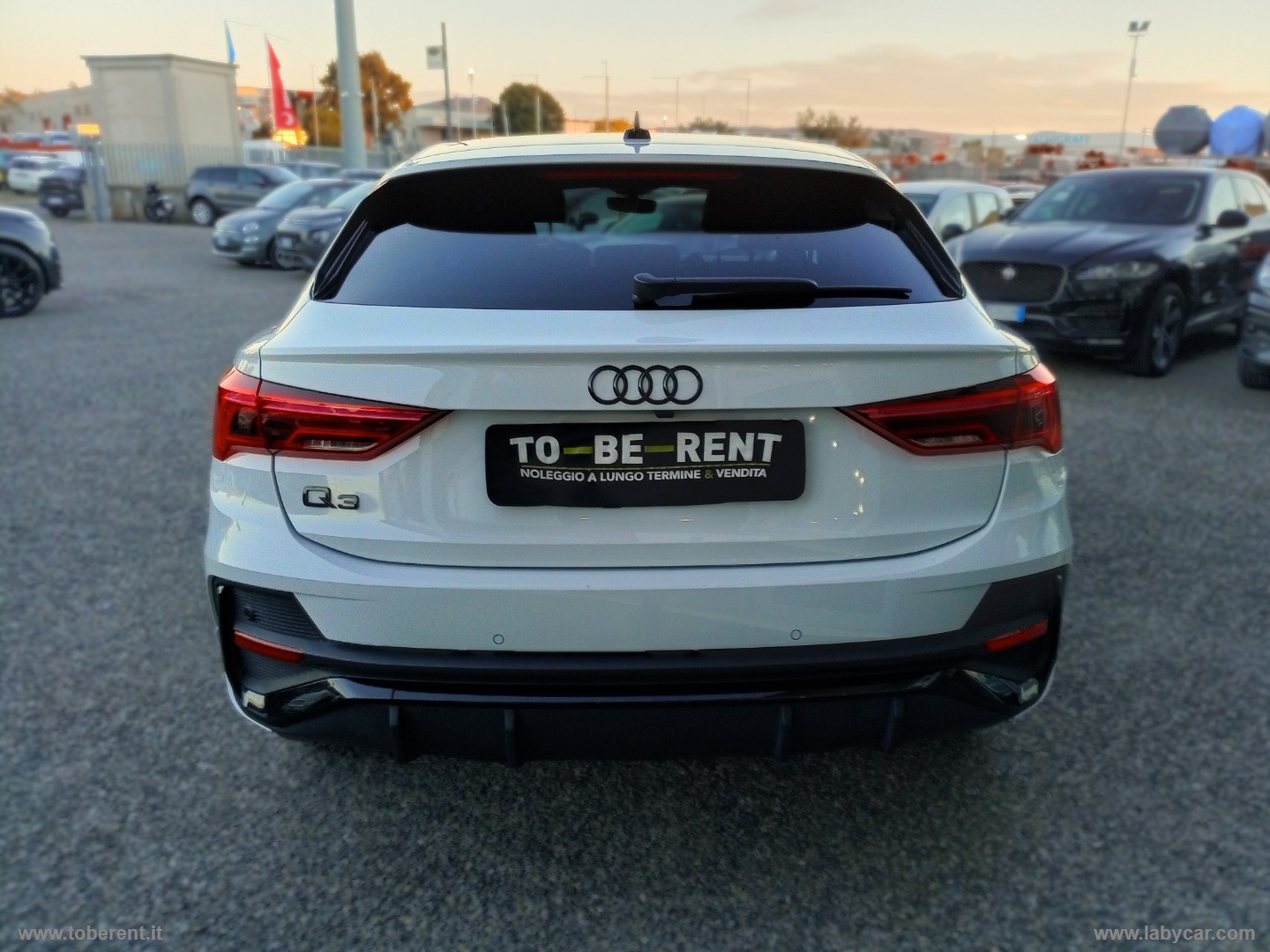 Q3 SPB 35 TDI S tronic Identity Black - immagine 7