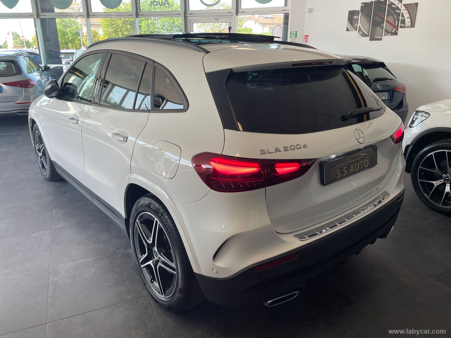 GLA 200 d Automatic AMG Line Adv.Plus TETTO PANORAMICO - immagine 7