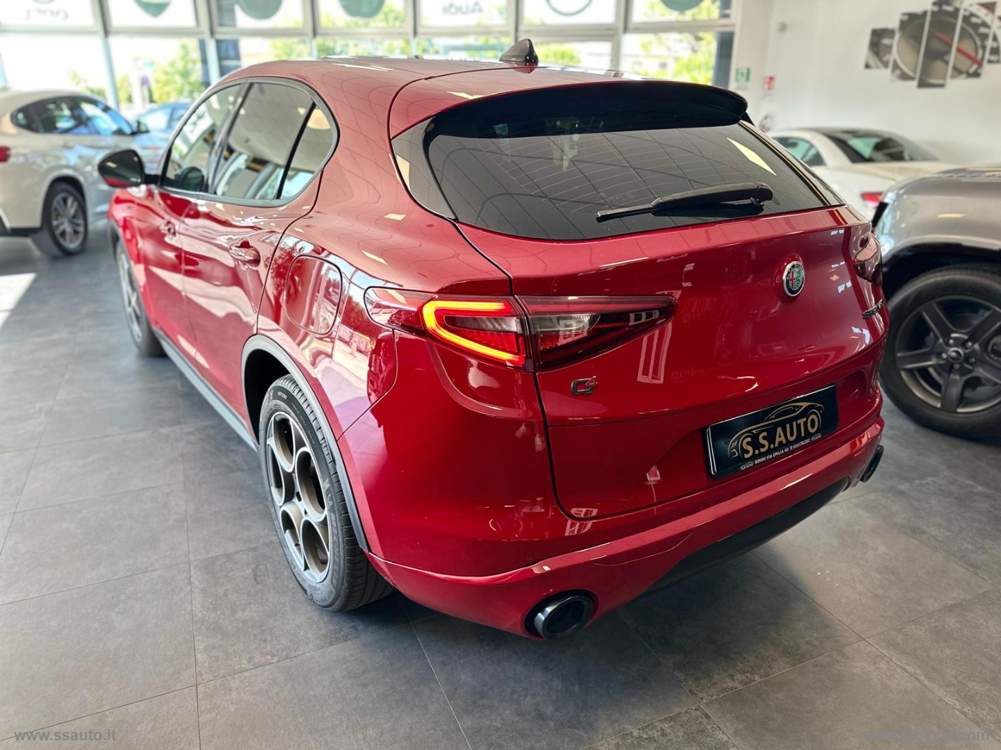 Stelvio 2.2 T.diesel 190CV AT8 Q4 Sprint NESSUN VINCOLO DI FINANZIAMENTO - immagine 7