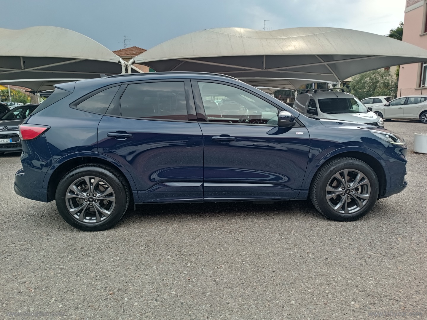 Kuga 2.5 Plug In Hyb. 225CV CVT 2WD ST-L - immagine 7