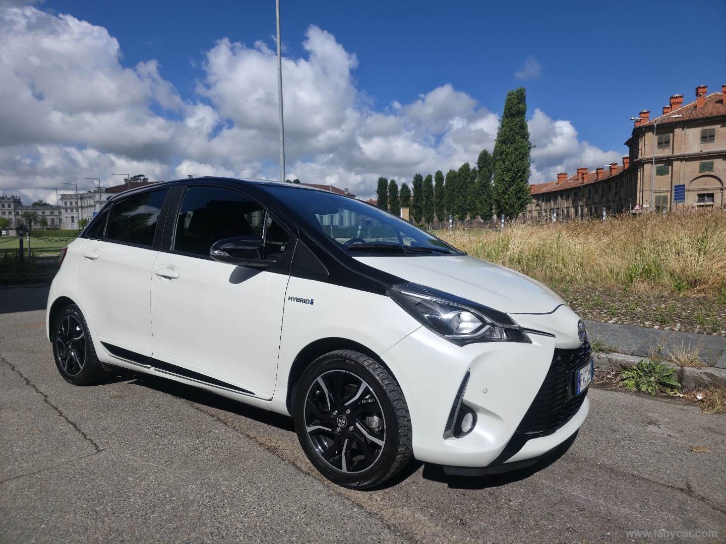 Yaris 1.5 Hybrid 5p. Y20 Bitone GARANZIA CASA MADRE - immagine 7