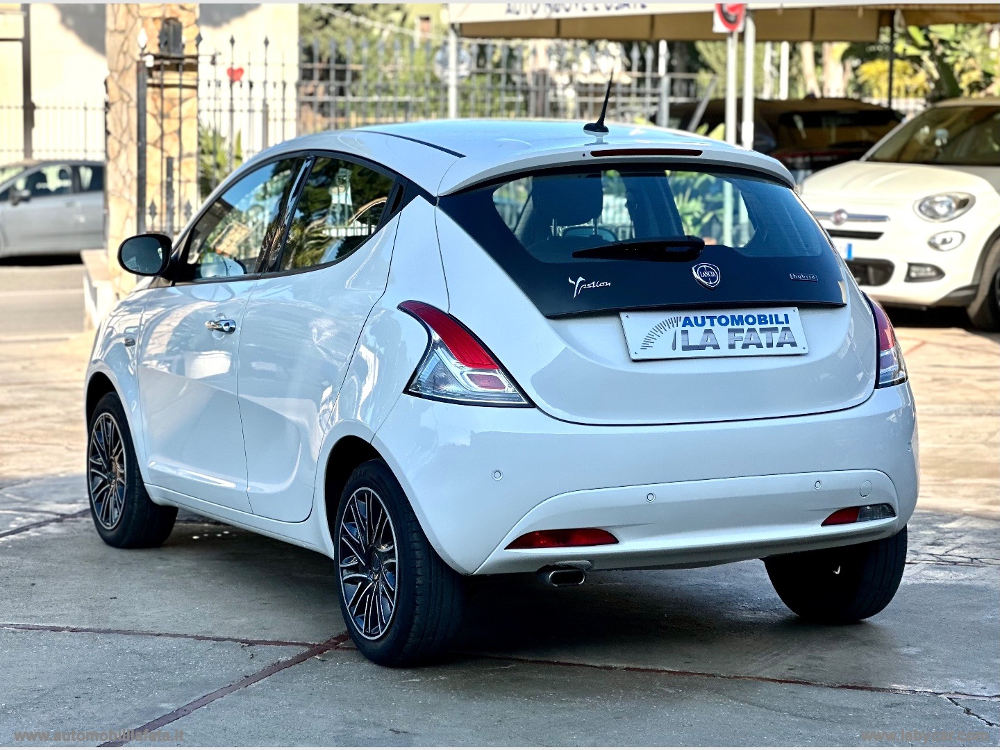 Ypsilon 1.0 FireFly 5p.S&S Hyb. Eco Gold HYBRID IDEALE PER NEOPATENTATI - immagine 7
