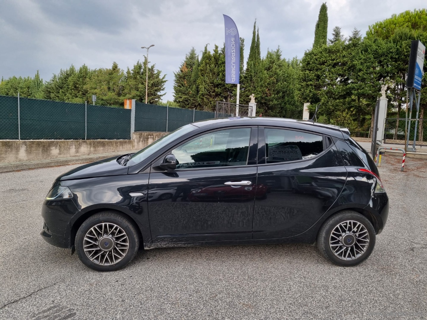 Ypsilon 1.0 FireFly 5p.S&S Hyb. Gold Pl. - immagine 7