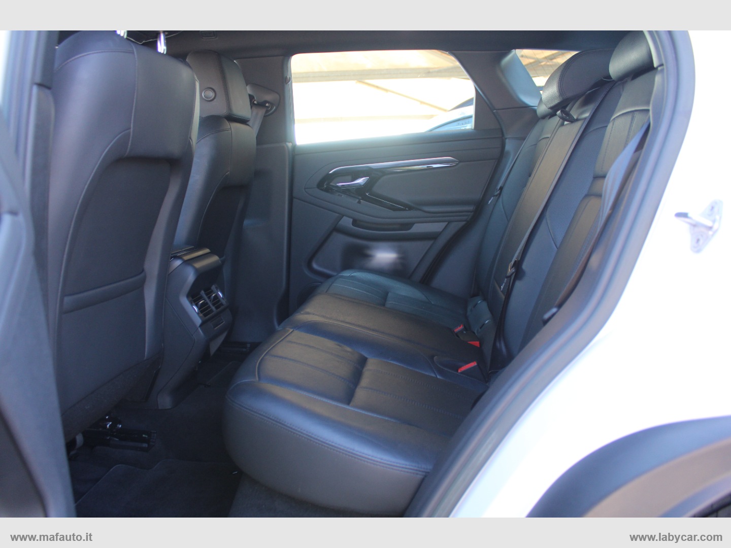 RR Evoque 2.0D I4 163 CV AWD Auto R-D. S - immagine 8