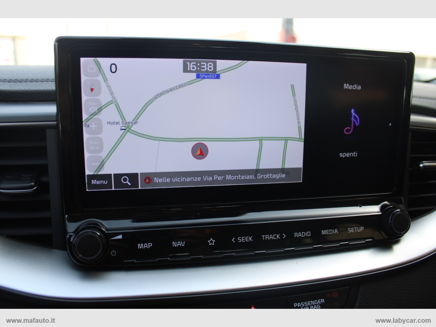 Ceed 1.6 CRDi 136 CV MHEV DCT SW Busin. - immagine 8