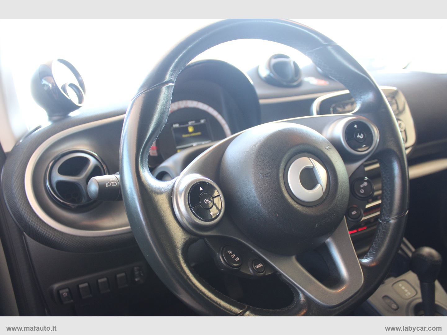 fortwo 70 1.0 twinamic SUPER Passion - immagine 8