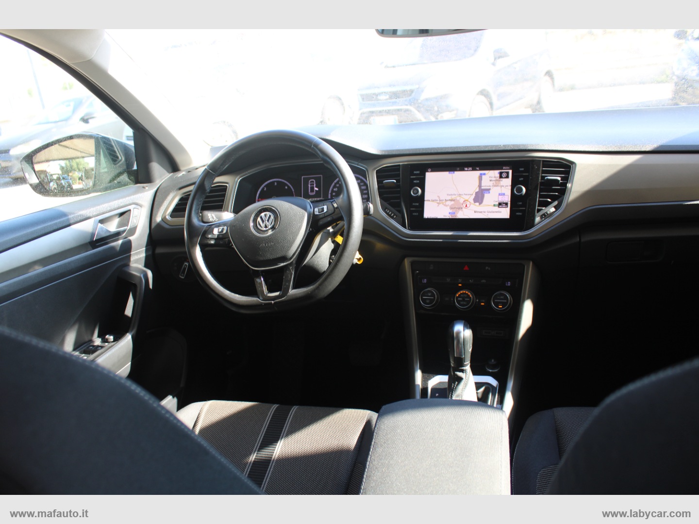 T-Roc 2.0 TDI 150 CV DSG Business - immagine 8