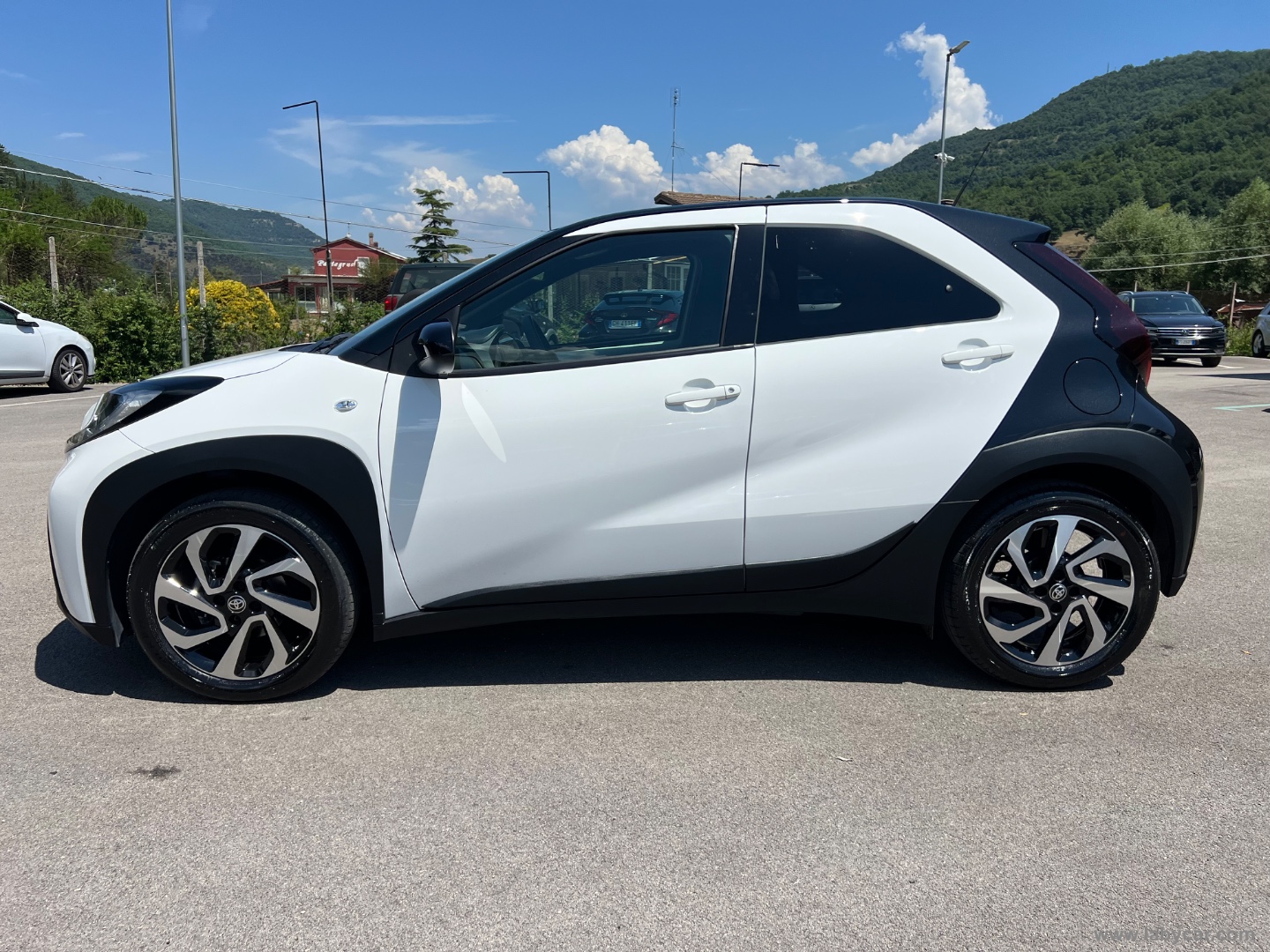 Aygo X 1.0 VVT-i 72 CV 5p. Trend S-CVT - immagine 8