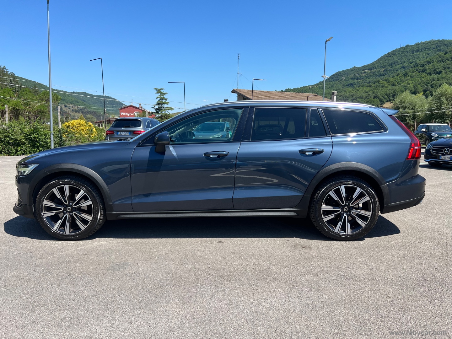 V60 Cross Country D4 AWD Geartronic Pro - immagine 8