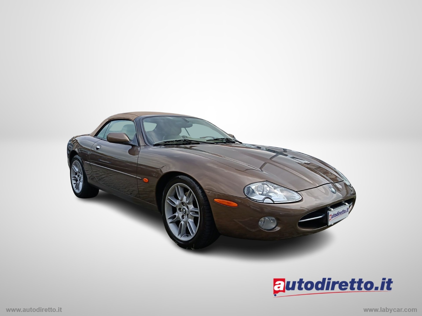 XK8 4.0 Convertibile - immagine 8