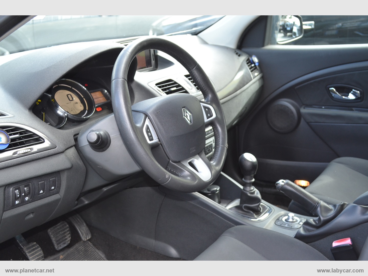 Mégane 1.5 dCi 110 CV SporTour Wave - immagine 8