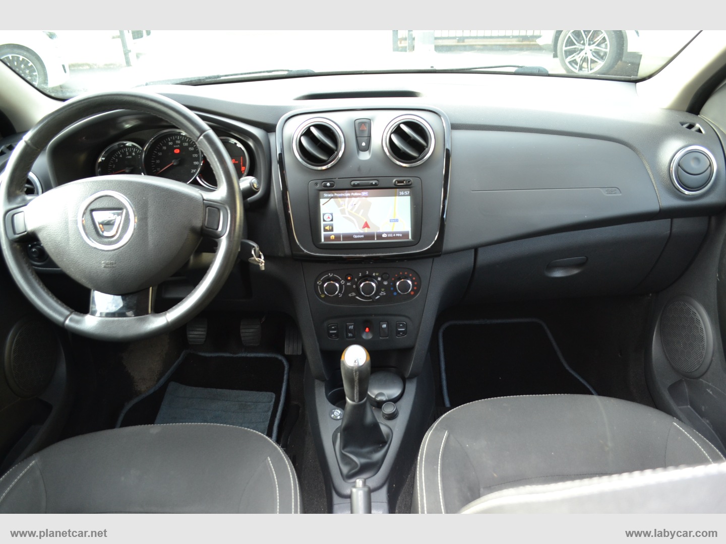 Sandero 1.2 GPL 75 CV Extra - immagine 8