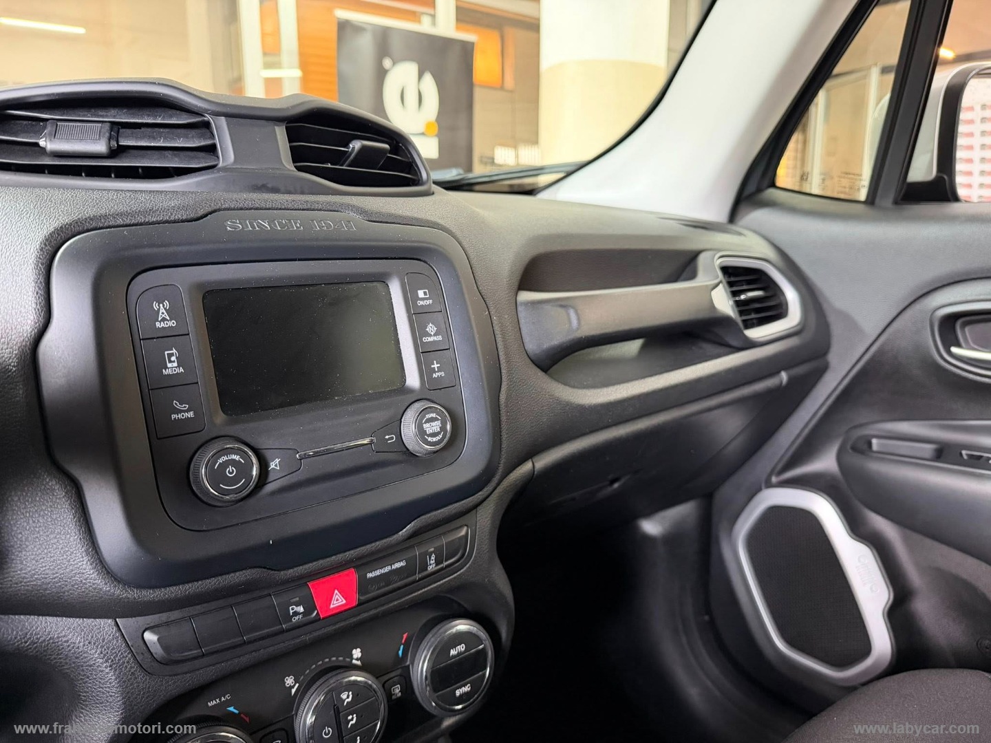 Renegade 1.6 Mjt 120CV Limited KM CERTIFICATI - BUONE CONDIZIONI - immagine 8