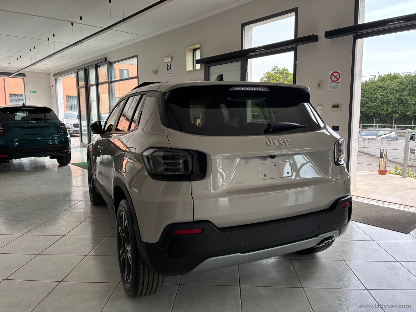 Avenger 1.2 Turbo 110CV e-Hybr. Summit - immagine 8