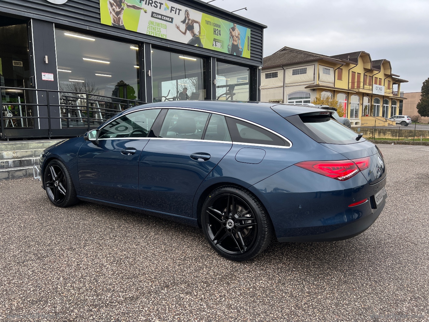 CLA 200 d Aut. Shooting Brake Business IVA DEDUCIBILE - immagine 8