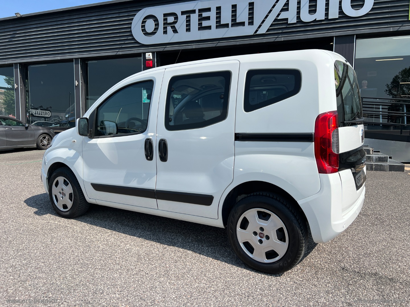 Fiorino QUBO 1.3 MJT 95CV SX +IVA - immagine 8