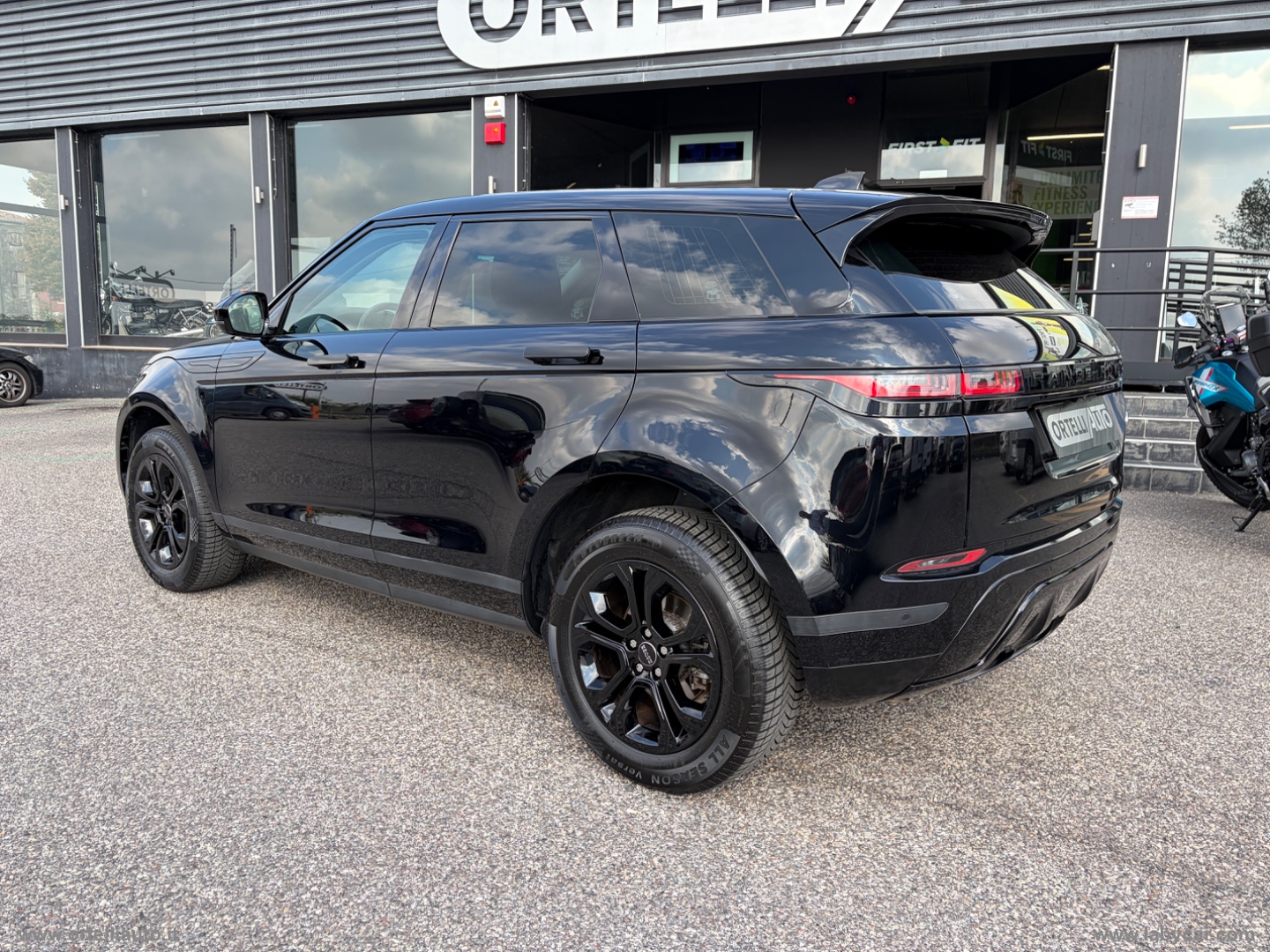 RR Evoque 2.0D 150 CV AWD Auto S - immagine 8