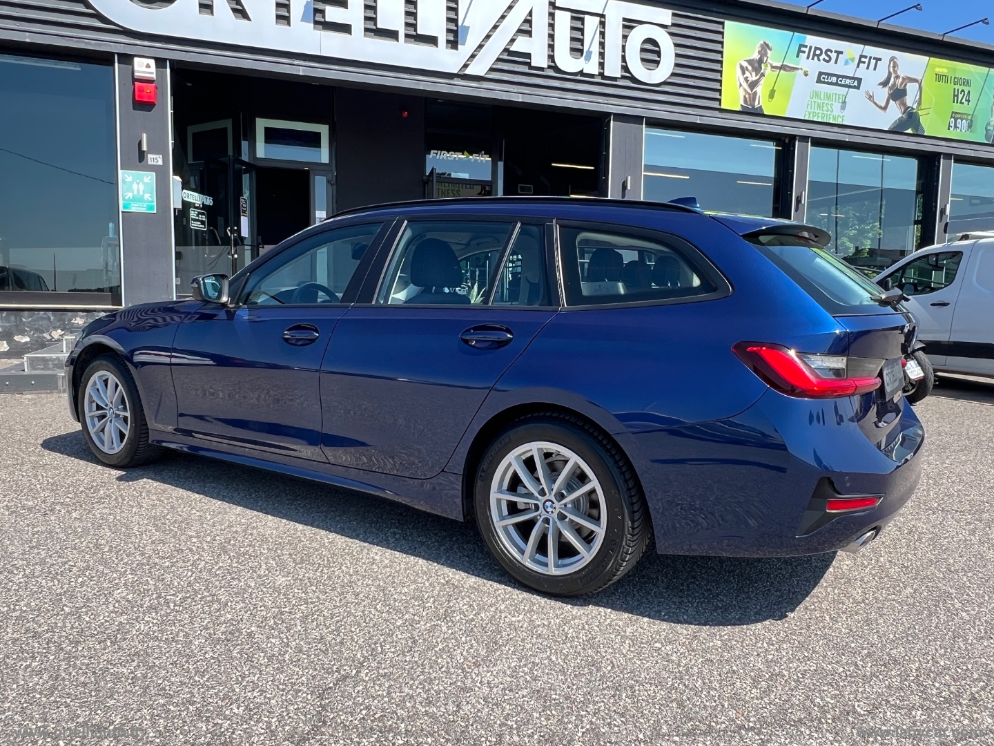 318d Touring Business Advantage aut. - immagine 8