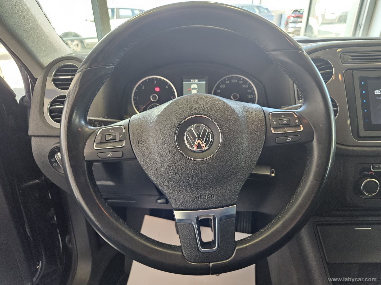 Tiguan 2.0 TDI 140CV Sport & Style BMT - immagine 8