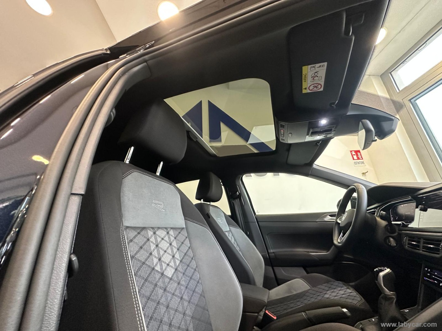 Taigo 1.0 TSI 115 CV R-Line - immagine 8
