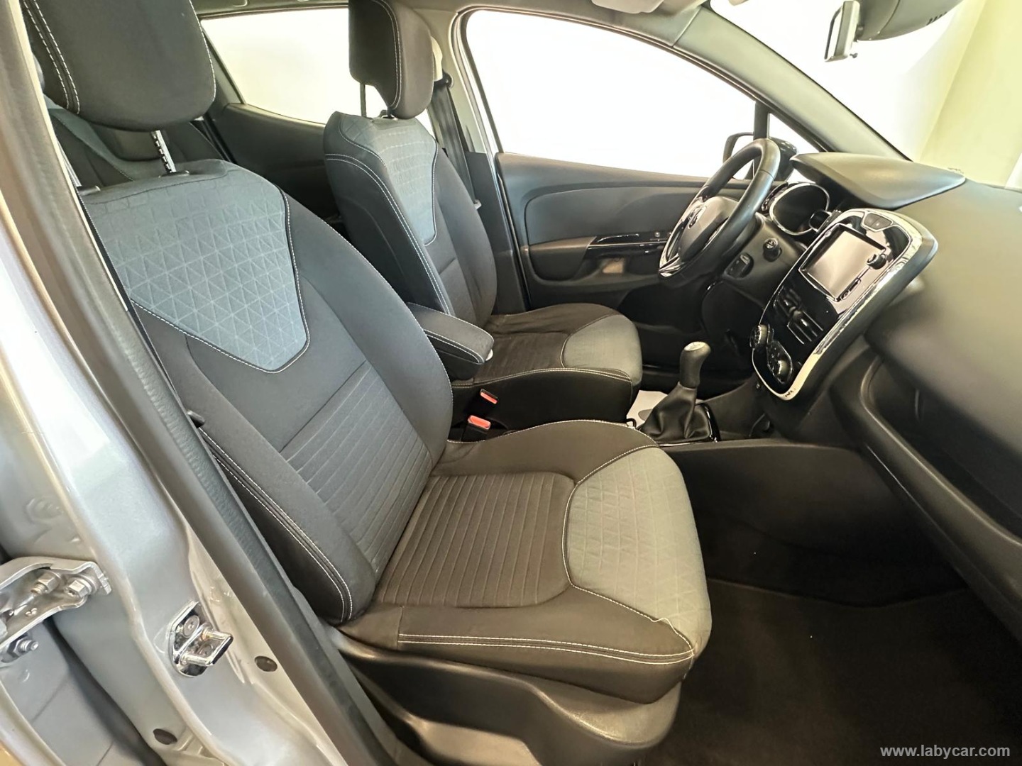 Clio 1.5 dCi 8V 90 CV S&S 5p. GT Line - immagine 8