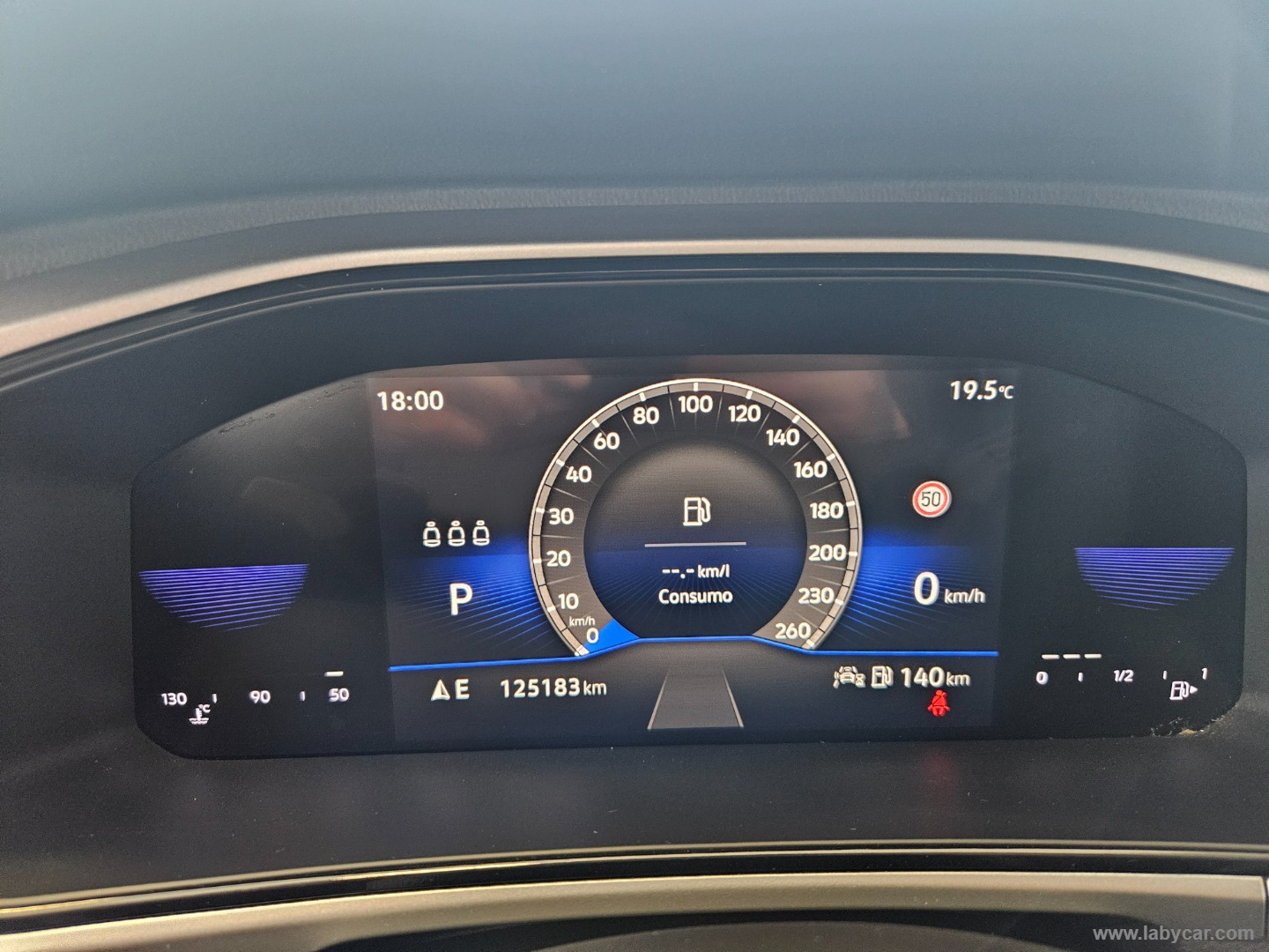 T-Roc 2.0 TDI SCR 150 CV DSG Life - immagine 8
