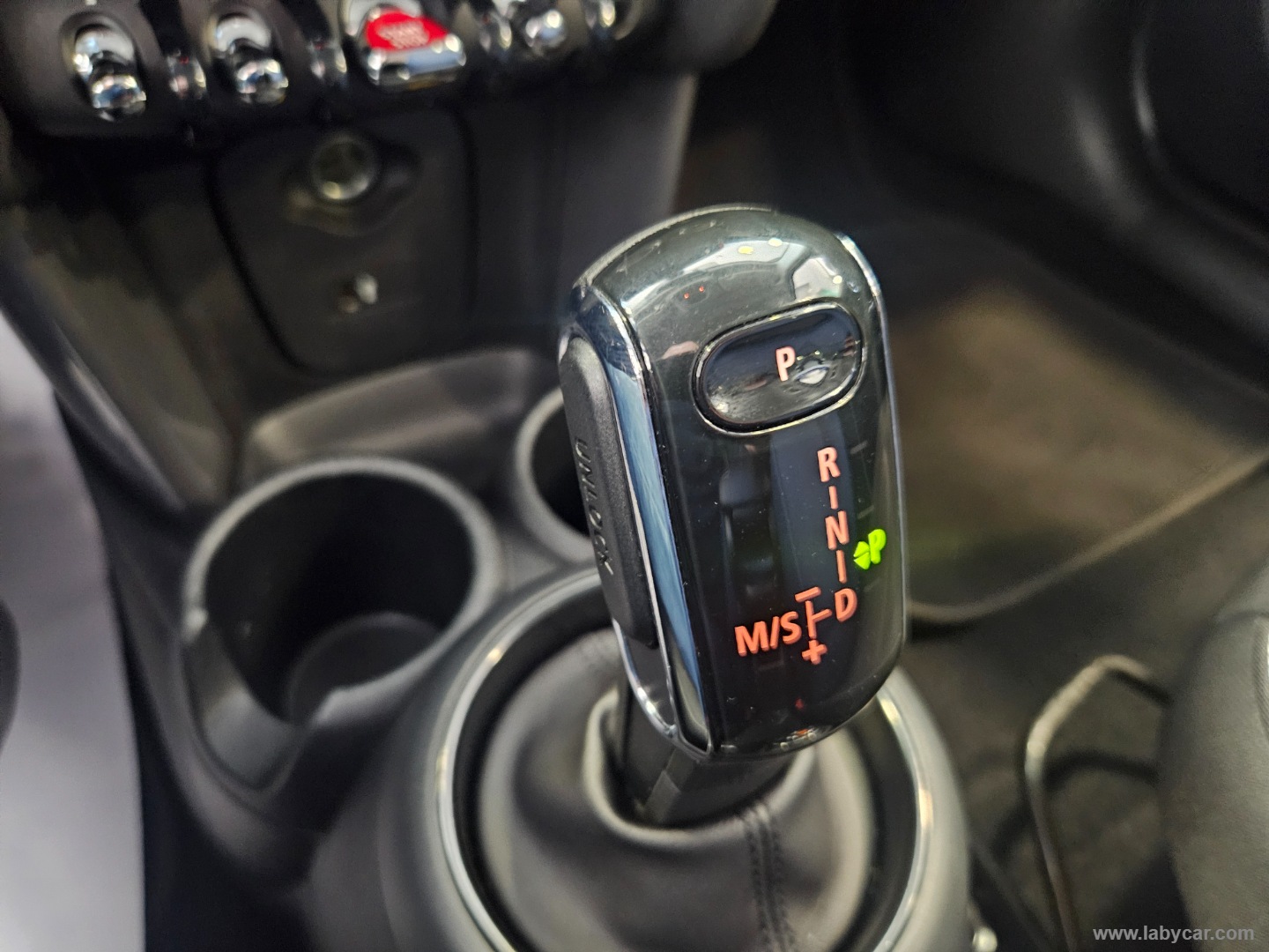 Mini One Business 5 porte AUTO - immagine 8