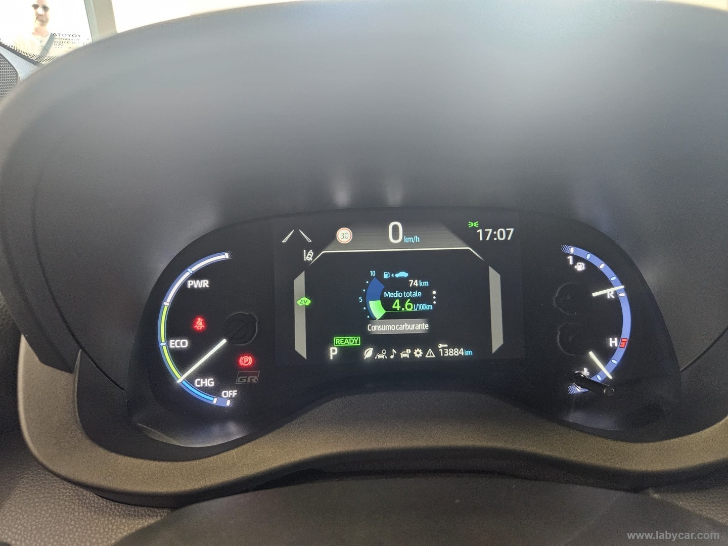 Yaris Cross 1.5 Hybrid 5p.E-CVT GR SPORT - immagine 8