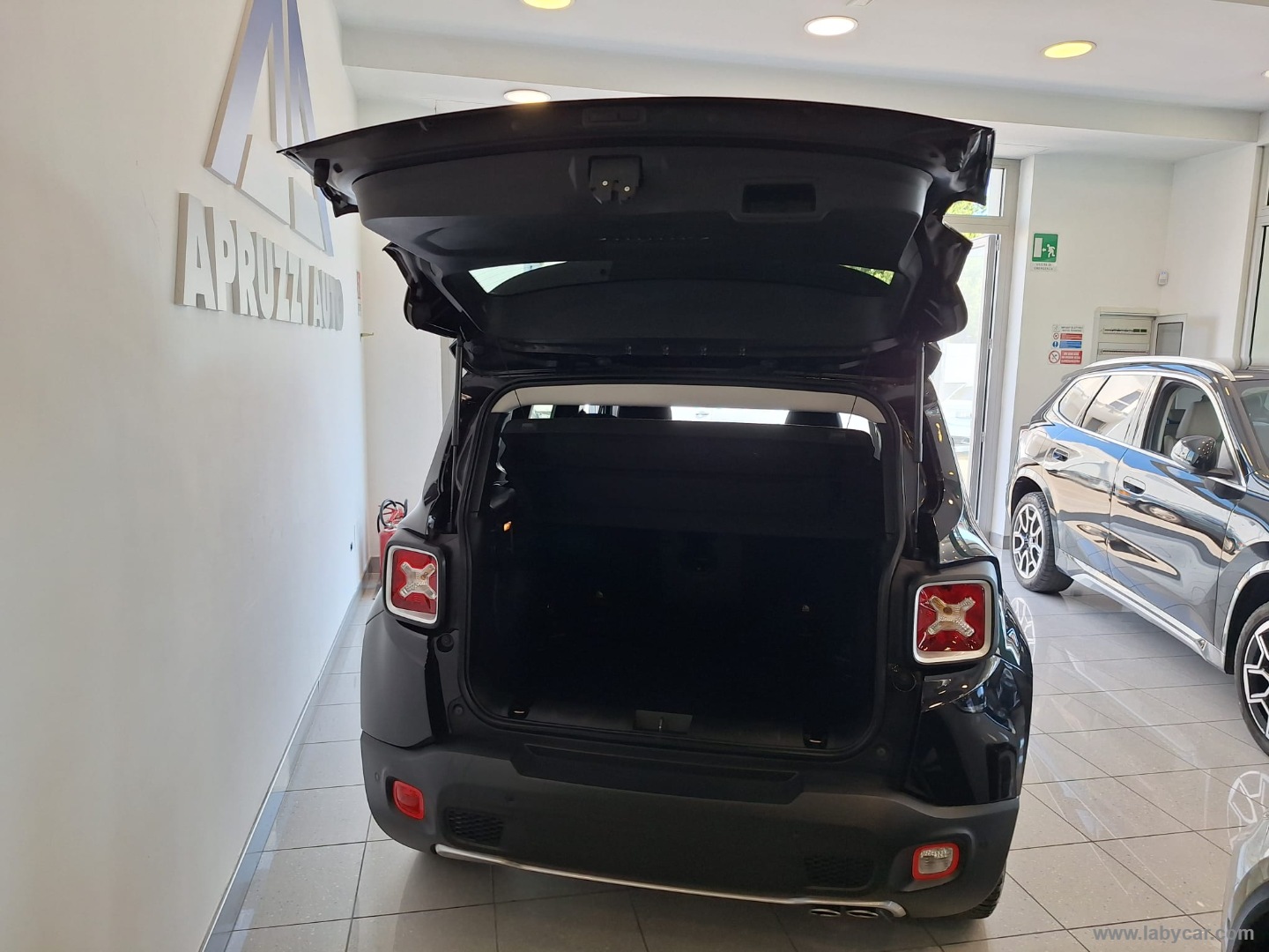 Renegade 1.6 Mjt DDCT 120CV Limited - immagine 8