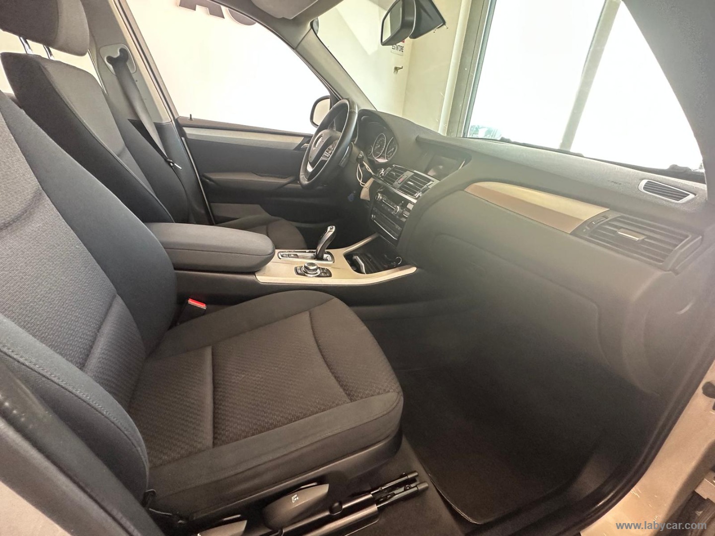 X3 xDrive20d Business aut. - immagine 8