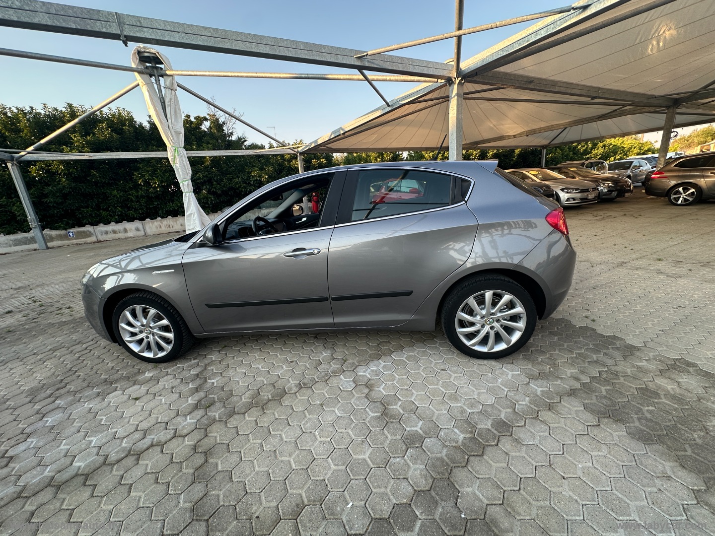 Giulietta 1.6 JTDm-2 105 CV Distinctive - immagine 8