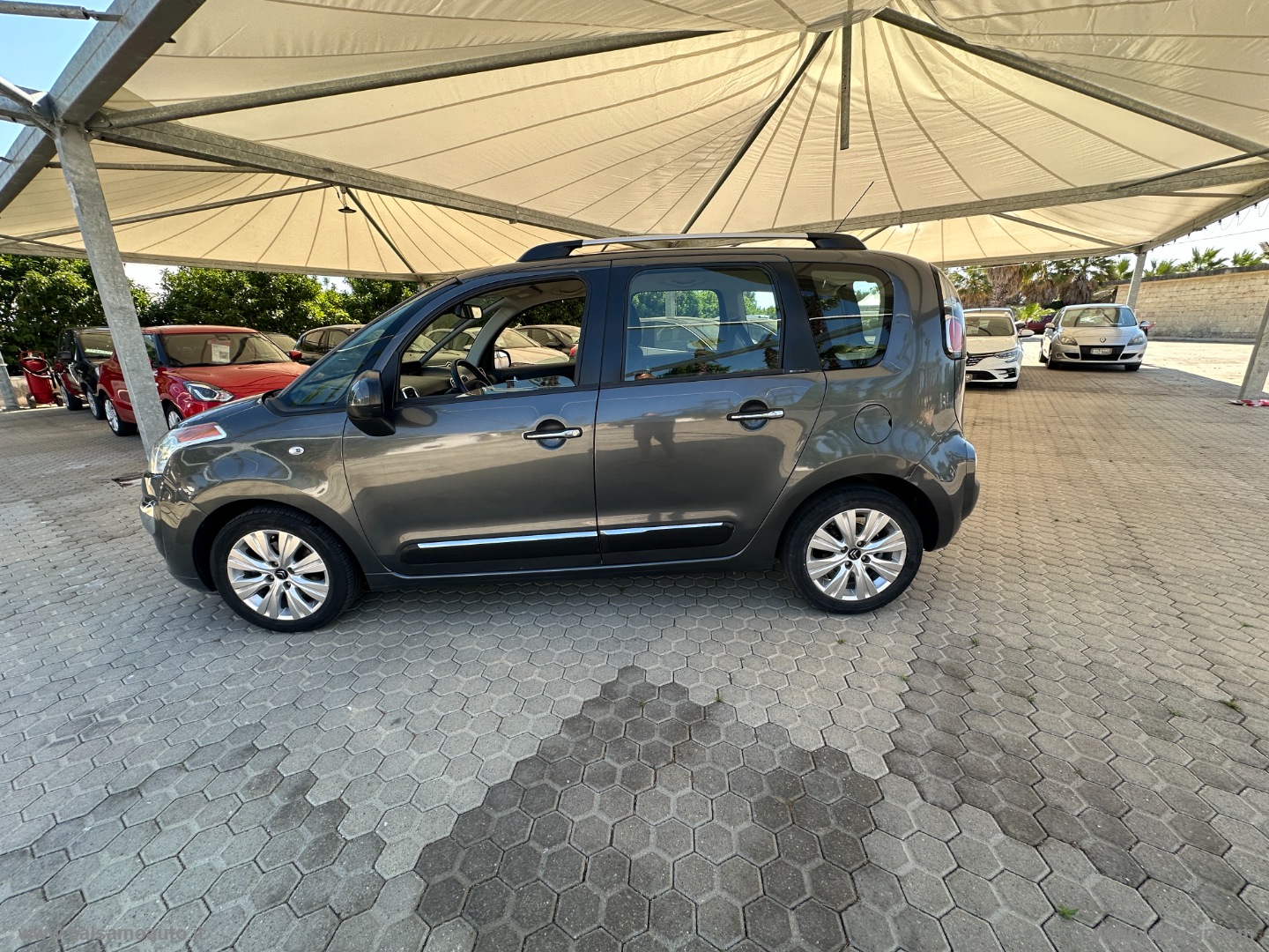 C3 Picasso 1.6 HDi 115 Exclusive - immagine 8