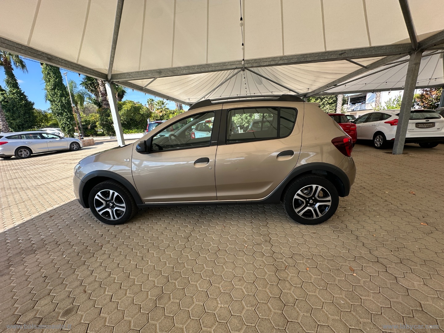 Sandero Stepway 0.9 TCe 12V T-GPL 90 S&S - immagine 8