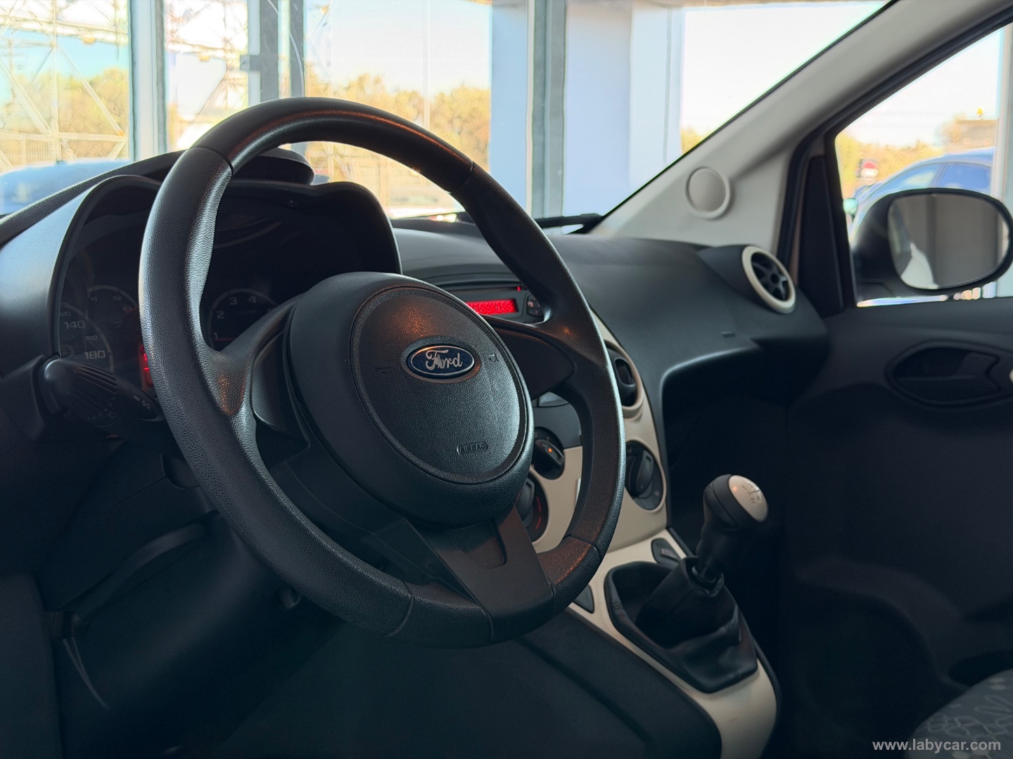 Ka+ 1.3 TDCi 75 CV - immagine 8
