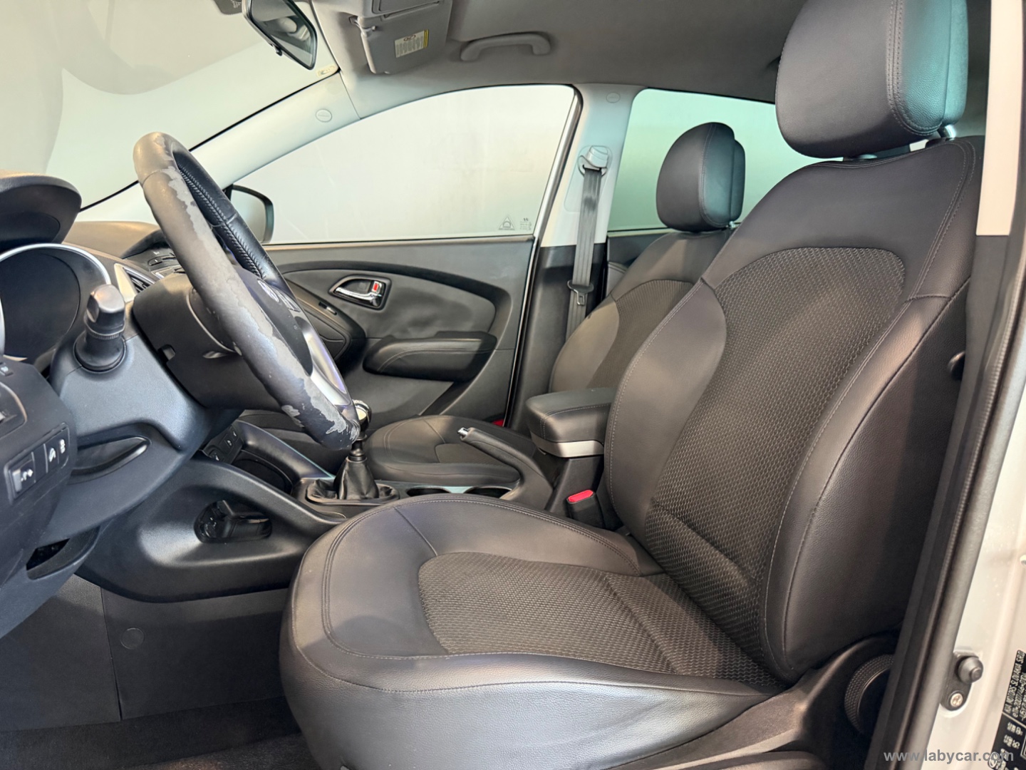 ix35 1.7 CRDi 2WD Comfort - immagine 8