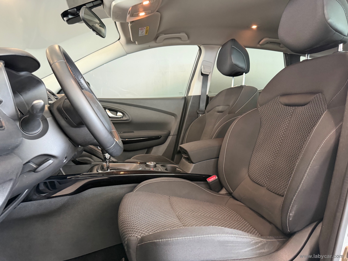 Kadjar Blue dCi 8V 115 CV EDC Business - immagine 8