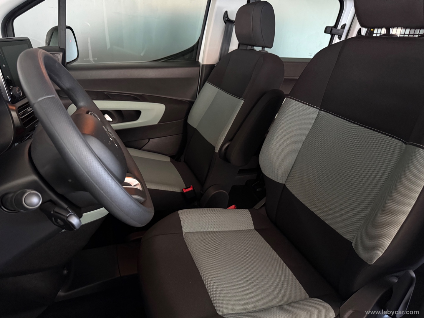 Berlingo BlueHDi 130 S&S Combi Feel - immagine 8