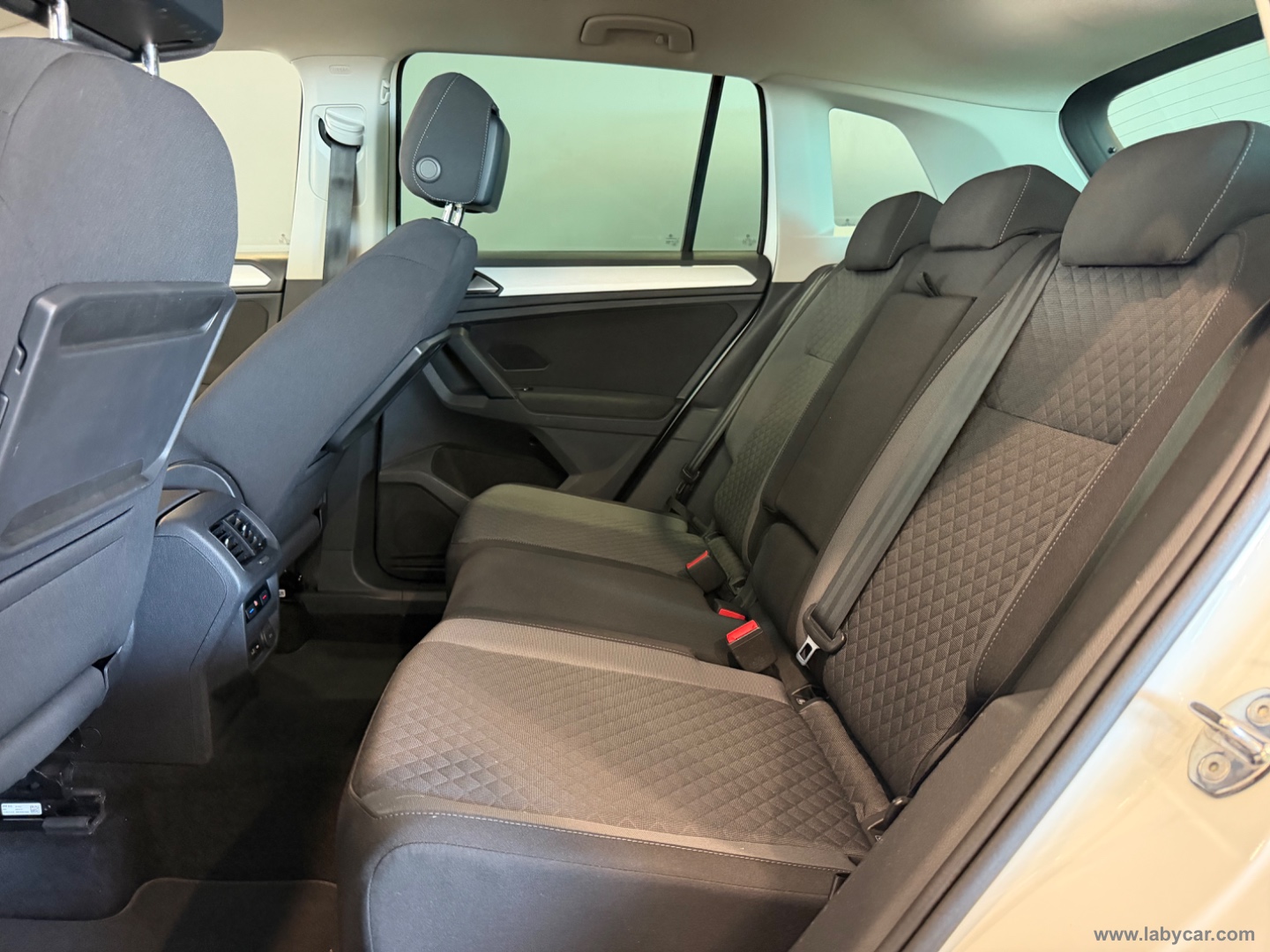 Tiguan 1.6 TDI Business BMT - immagine 8