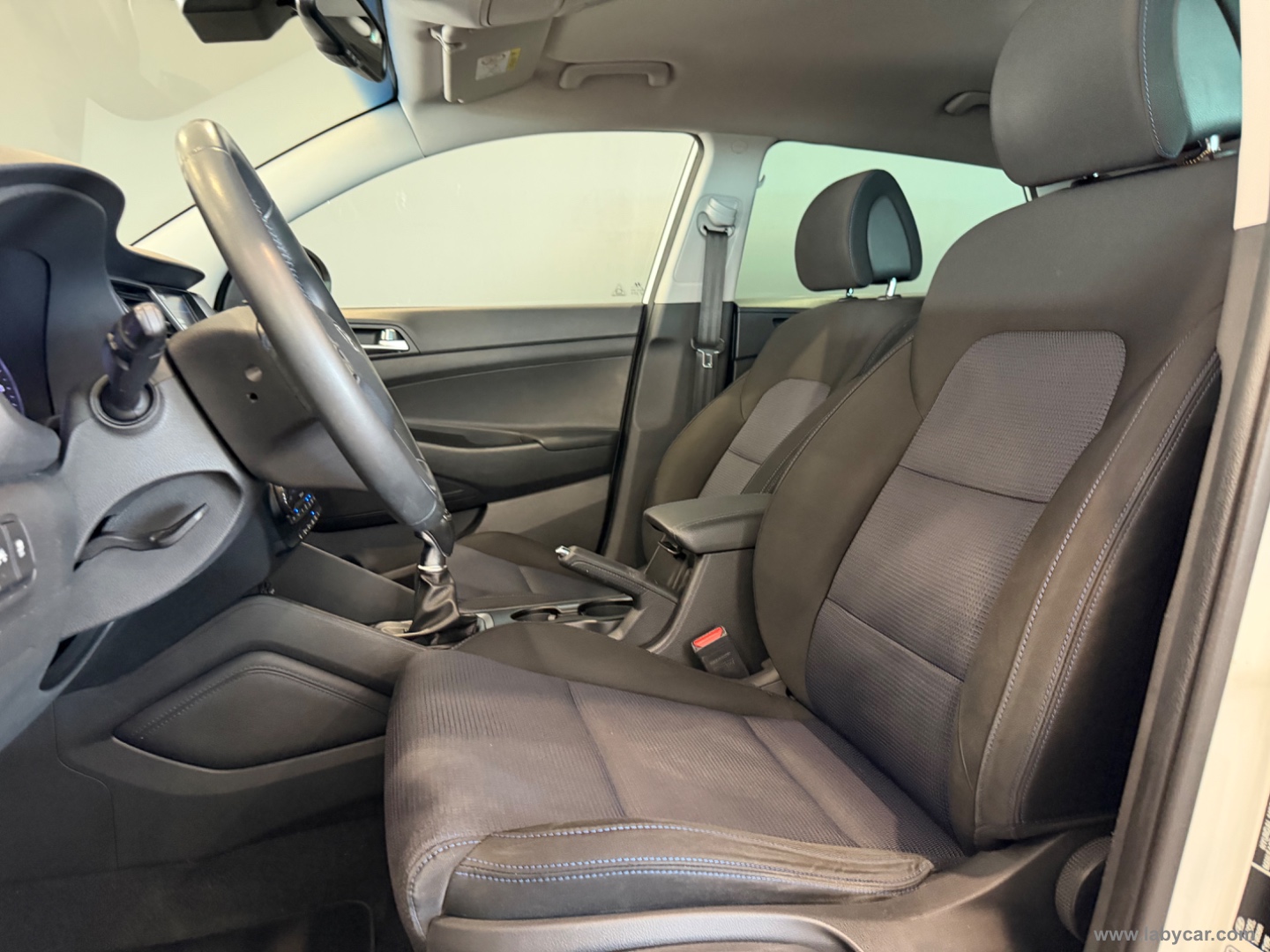 Tucson 1.7 CRDi Classic - immagine 8