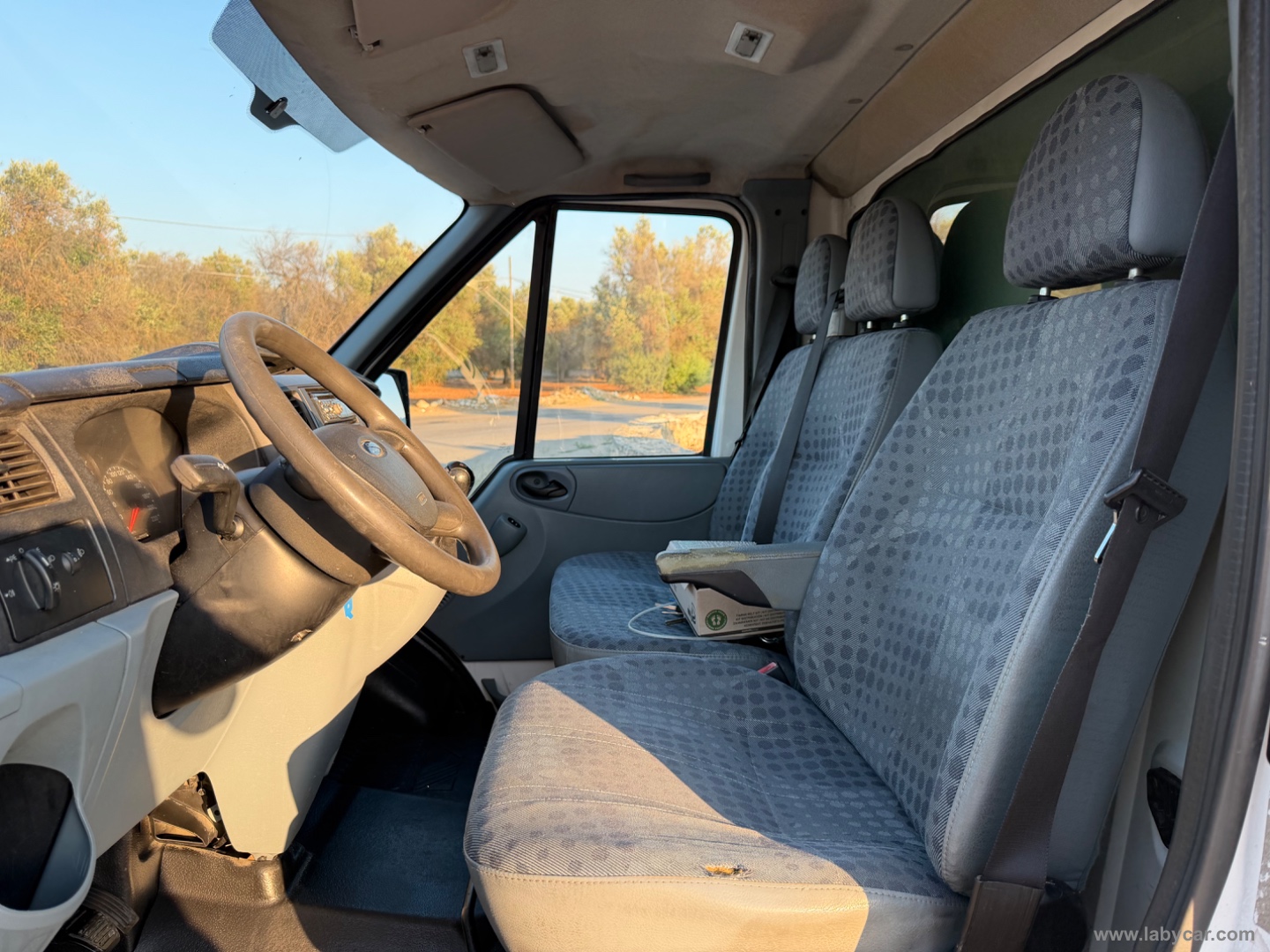 Transit 350L 2.4 TDCi/115 PL-RG Cabinato - immagine 8