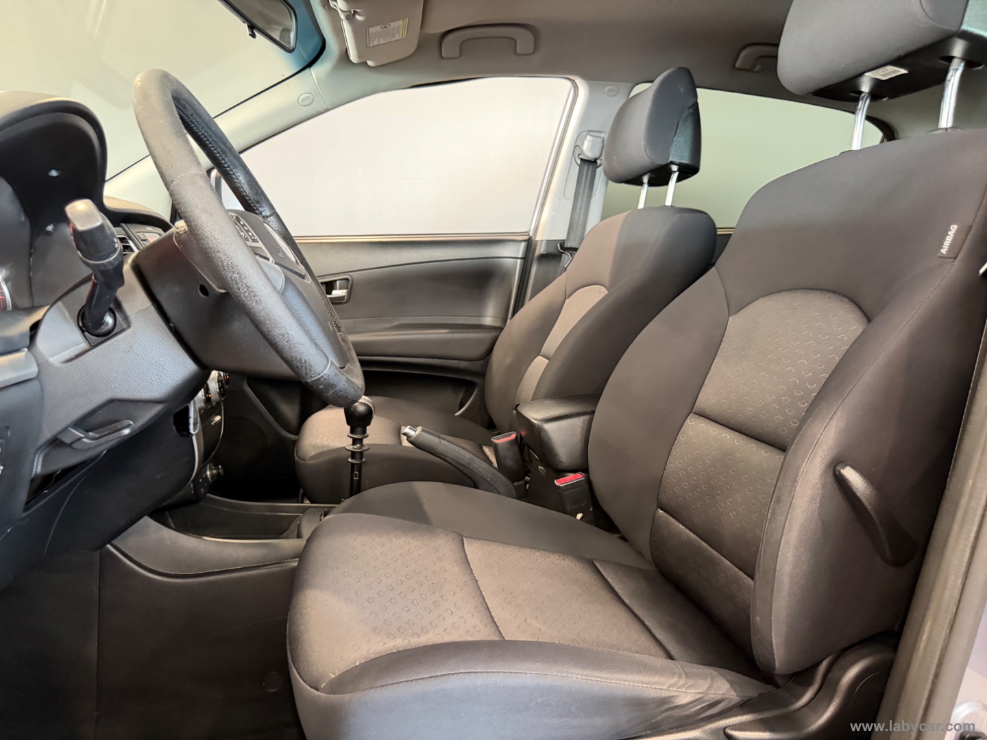 Korando 2.0 2WD MT GPL C - immagine 8